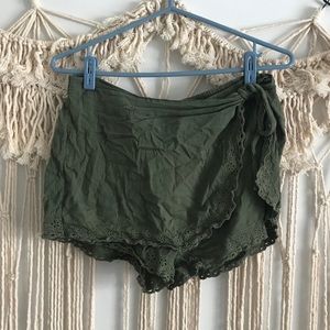 🌲3 FOR $15 Aerie Wrap Skort